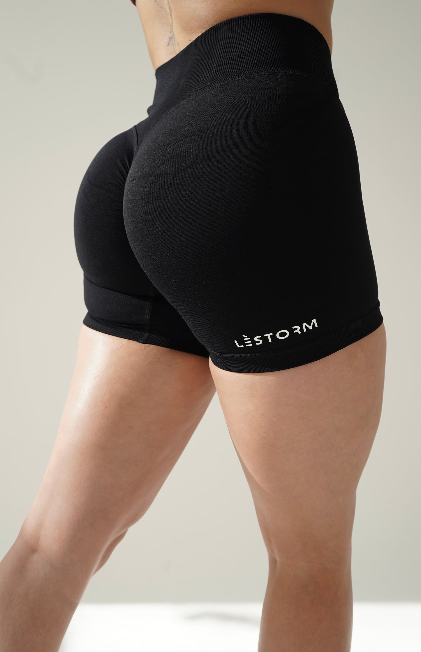 Volume Shorts Black